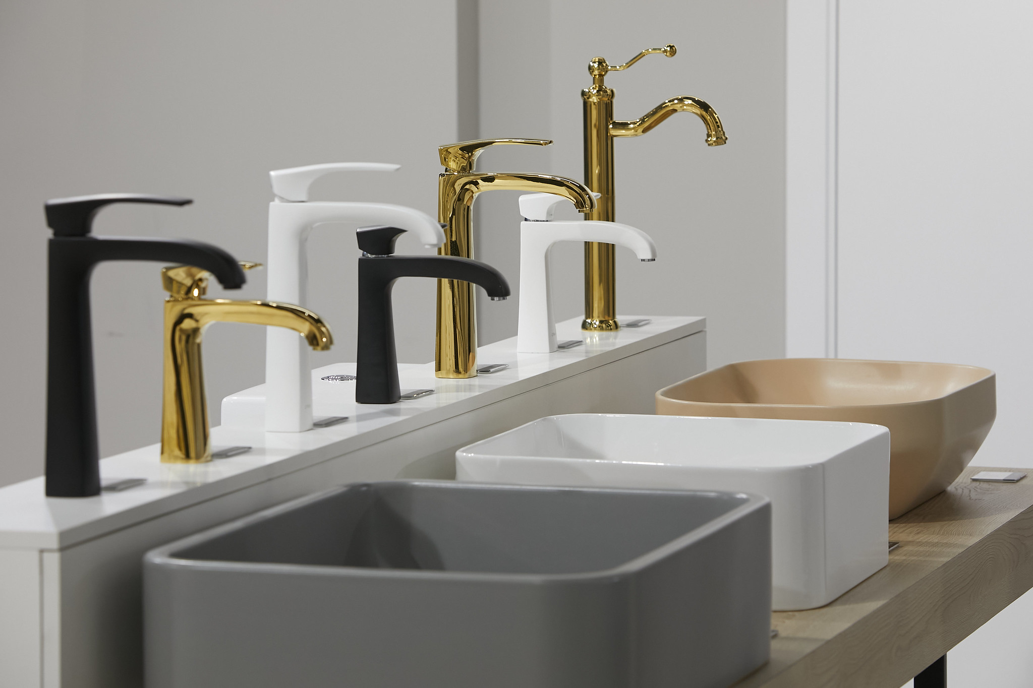 88OP211LLSR grifo de lavabo caño alto Paini Duomo